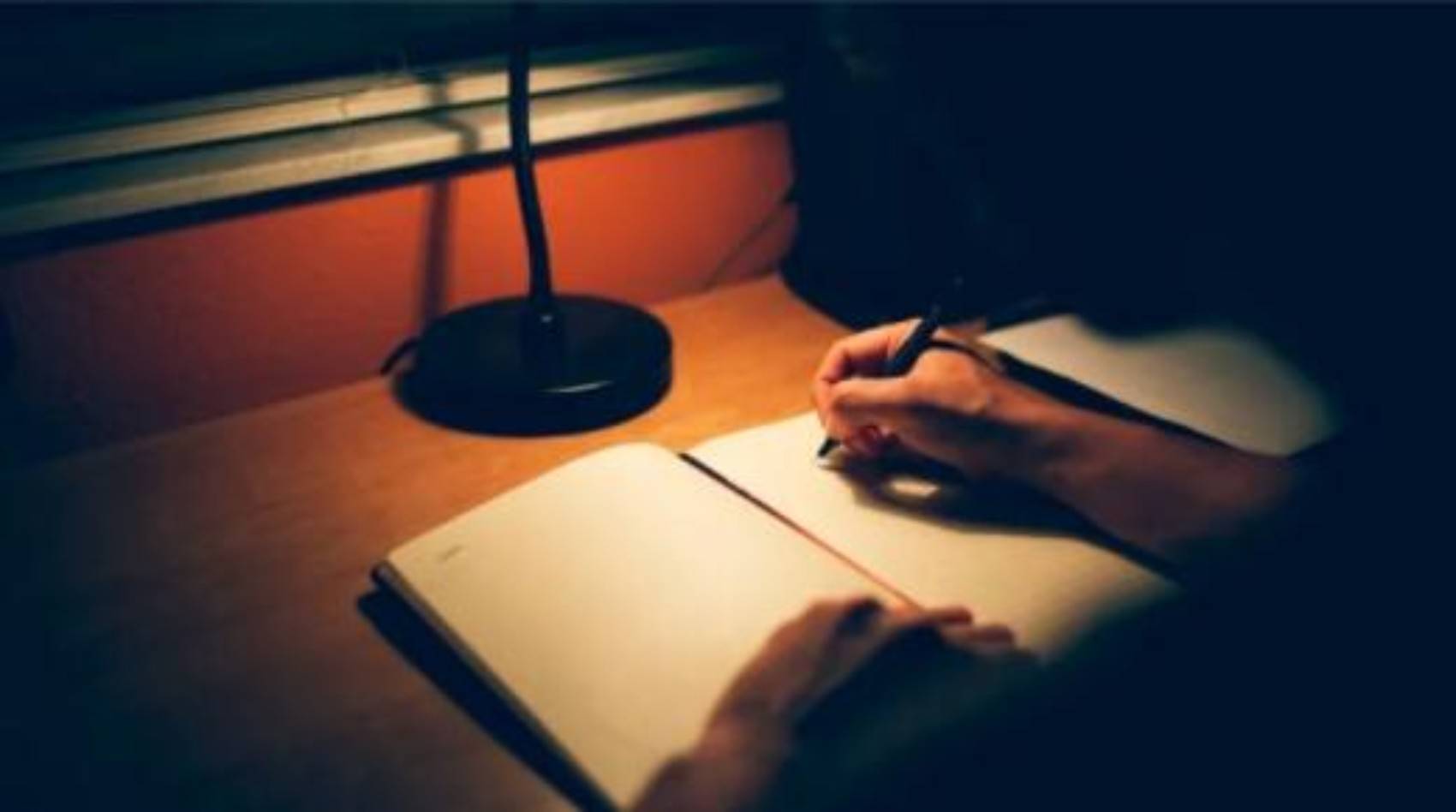 苦难中的乐歌——96岁马世英和300多位老人