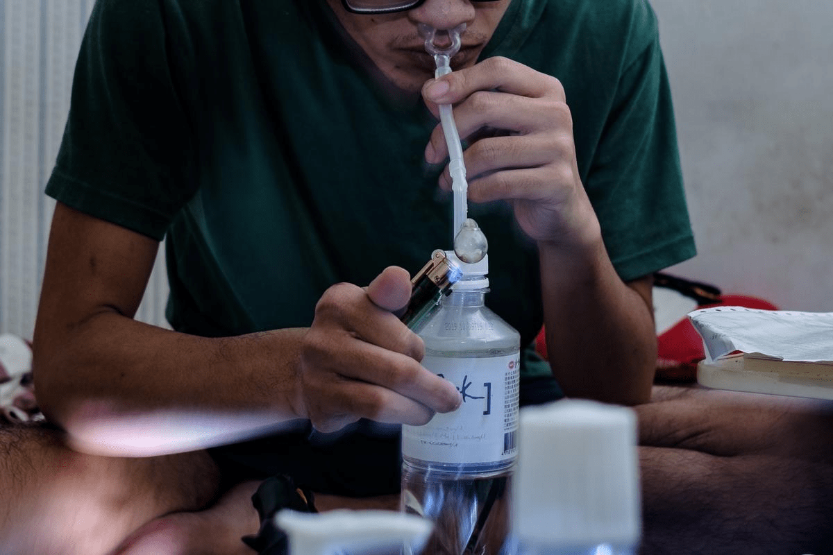 吸“毒”的青春世代——从柯震东房祖名吸毒事件谈起