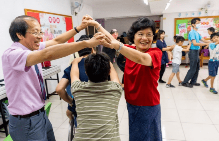 藉着严重脑伤的女儿，我走进万千特殊儿家庭