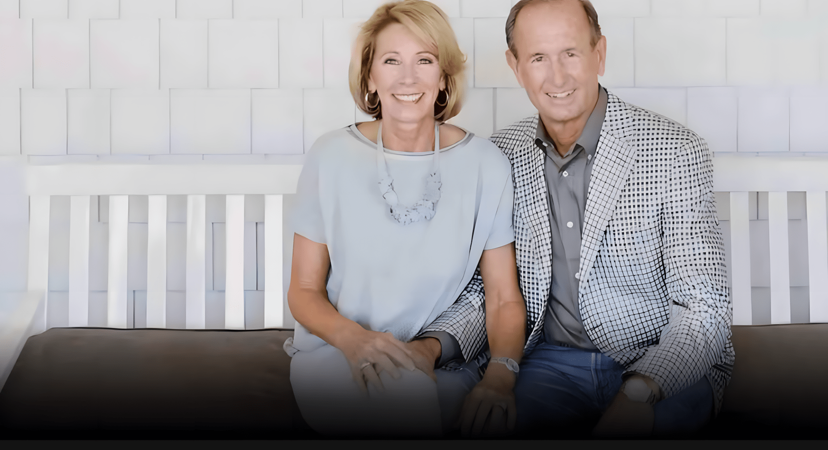 “改革美国教育制度，推动神的国度扩张”——美国新任教育部长贝西•迪沃斯