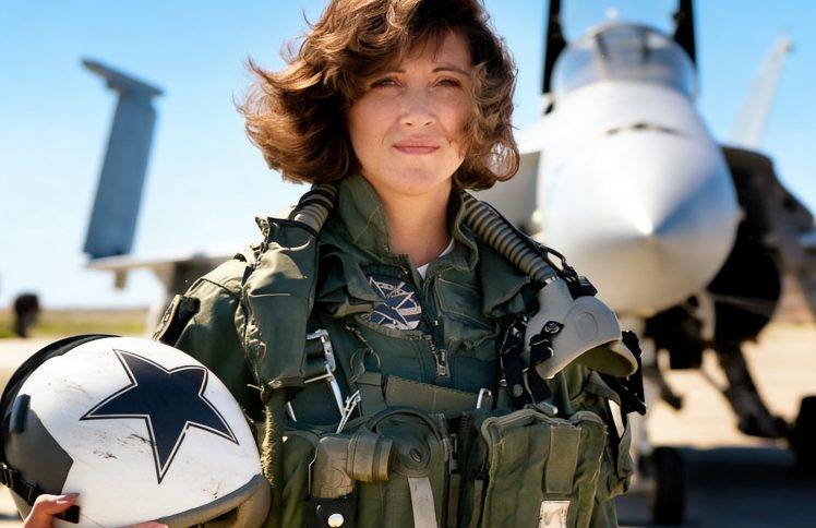 “1380航班上，上帝是机长，她只是副驾驶” | 女机长绍茨