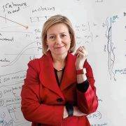 AI“情感之母”罗莎琳德:机器人不会变成人,我相信神的爱