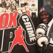 离开黑帮的日子：向犯罪挥拳